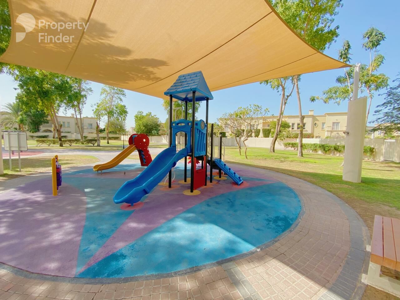 Gallery mosaic item small first