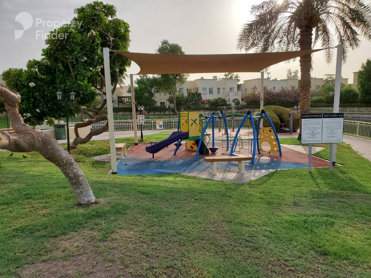 Gallery mosaic item small first