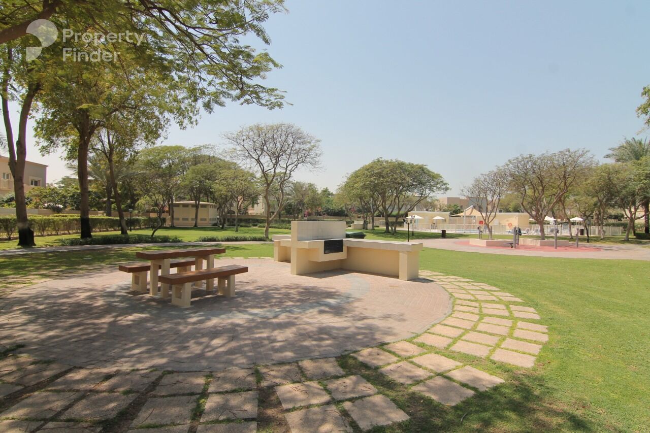 Gallery mosaic item small first