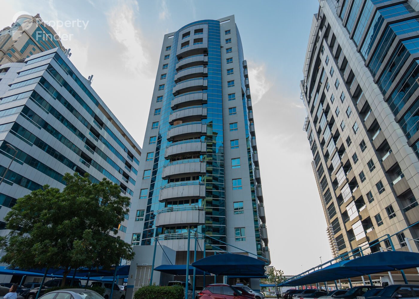 Gallery mosaic item small first