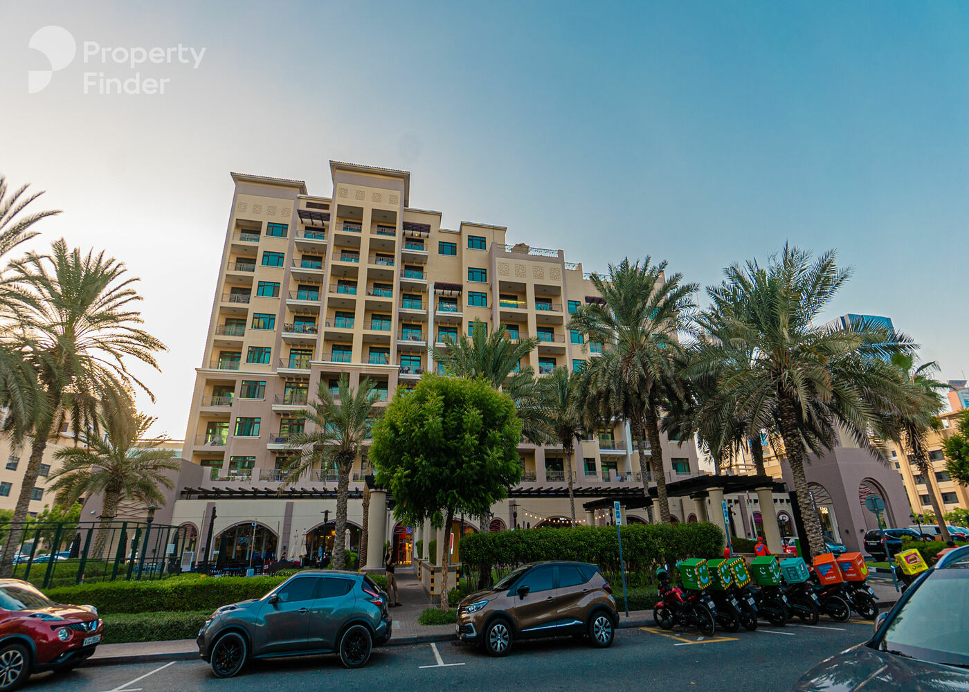 Gallery mosaic item small first