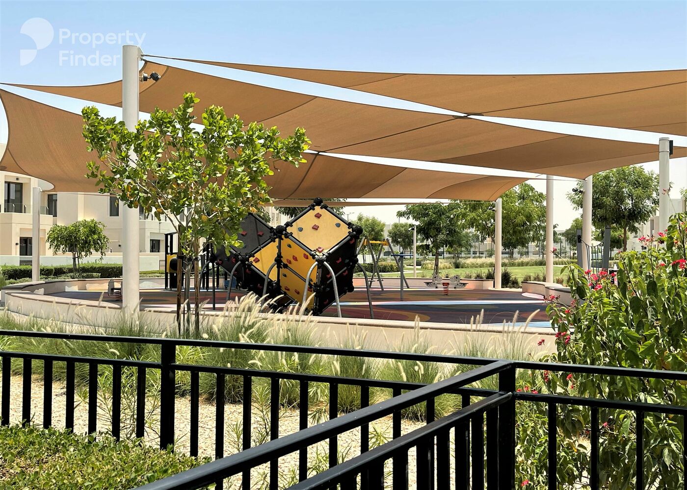 Gallery mosaic item small first