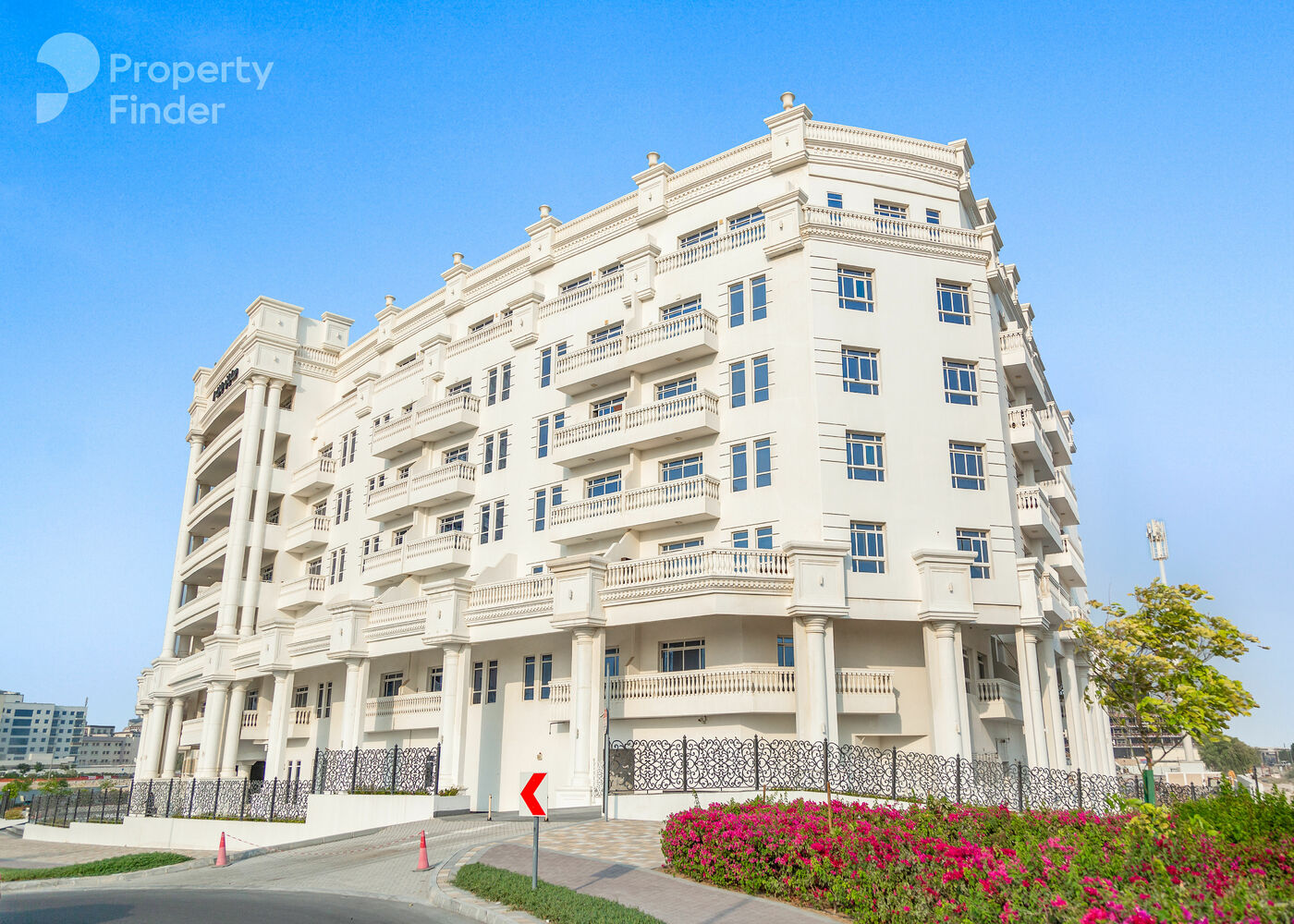 Gallery mosaic item small first