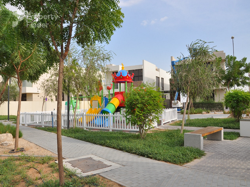 Gallery mosaic item small first