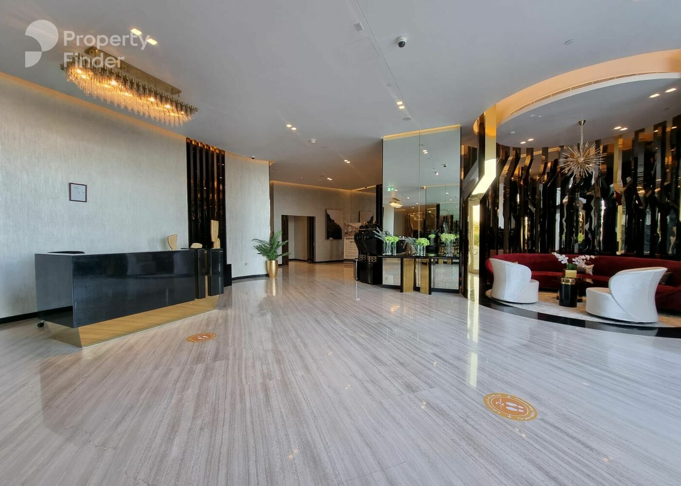 Gallery mosaic item small first