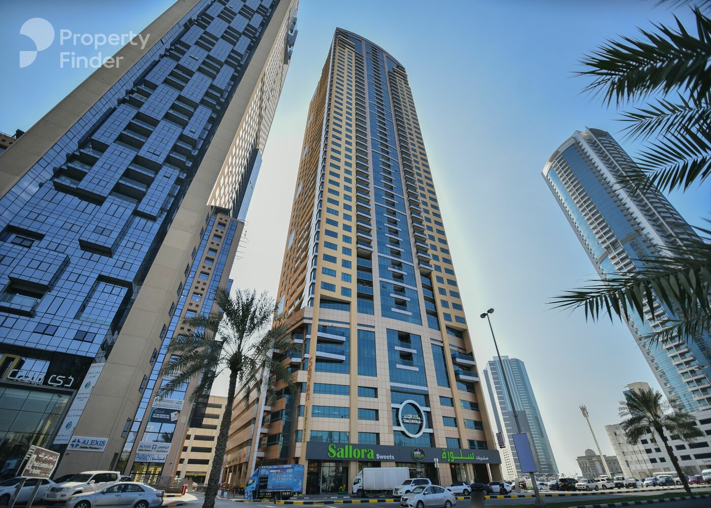 Gallery mosaic item small first