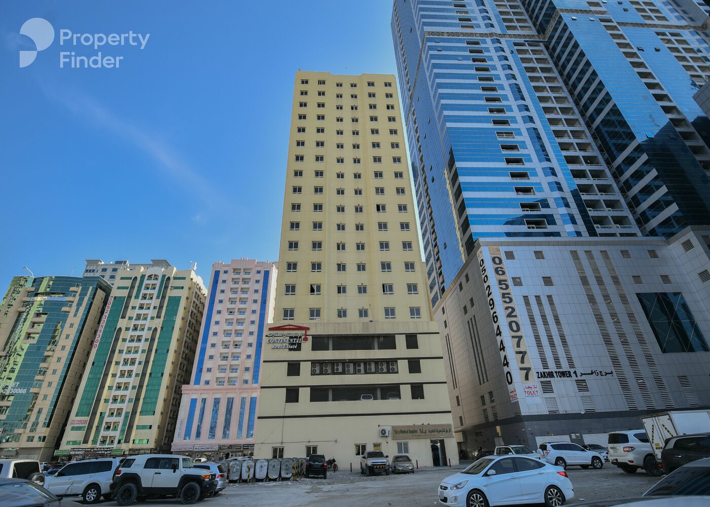 Gallery mosaic item small first