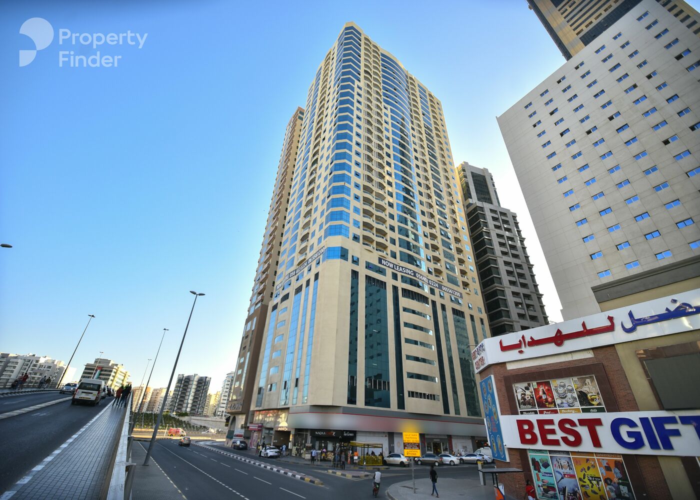 Gallery mosaic item small first