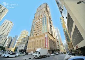 صورة لـ التصميم الخارجي للمبنى في برج القمر 1