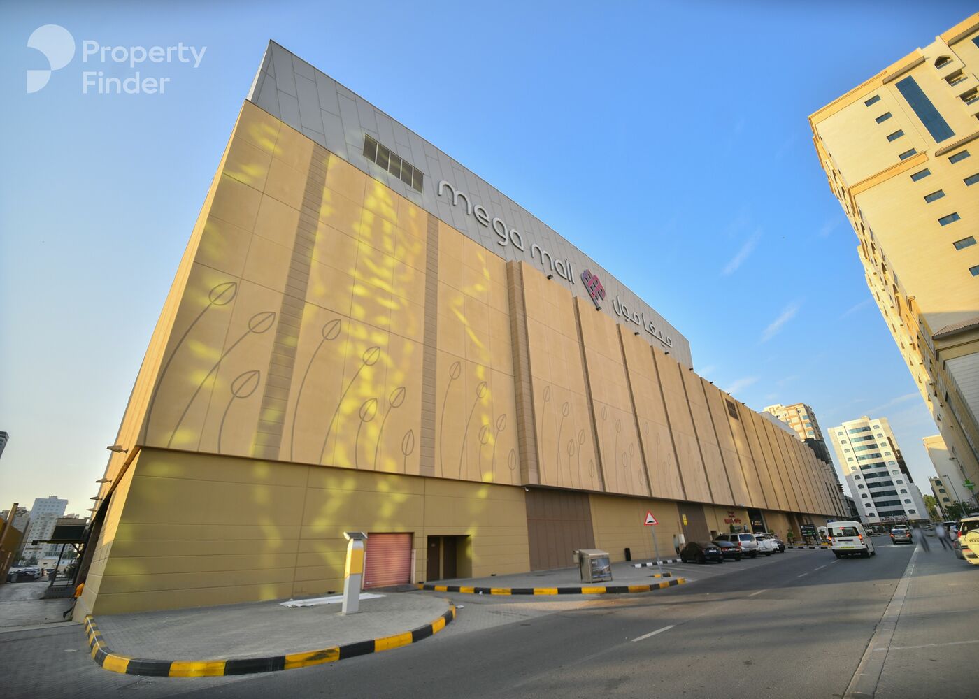 Gallery mosaic item small first