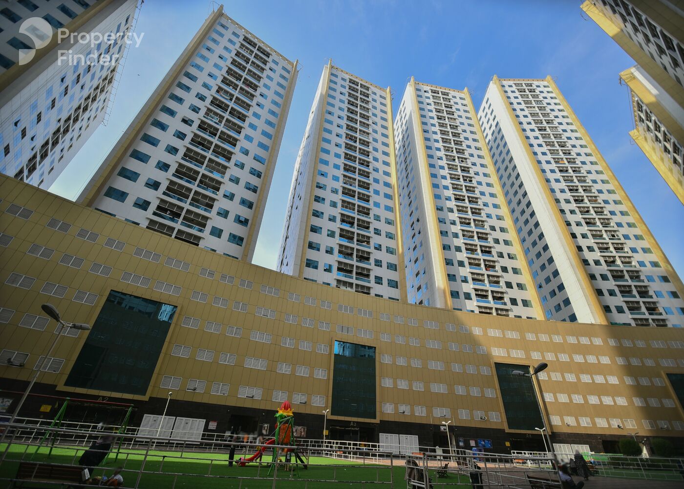 Gallery mosaic item small first