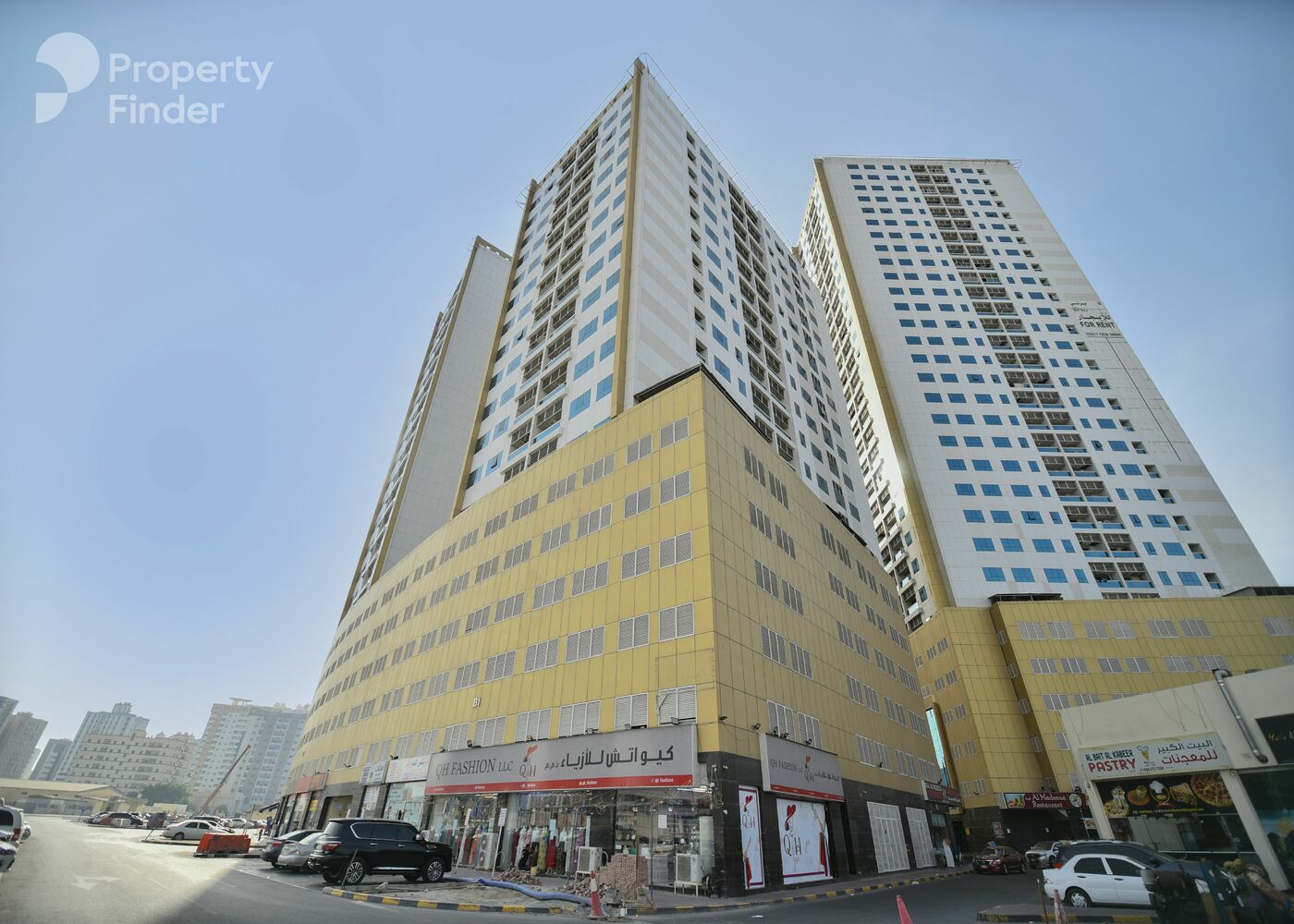 Gallery mosaic item small first