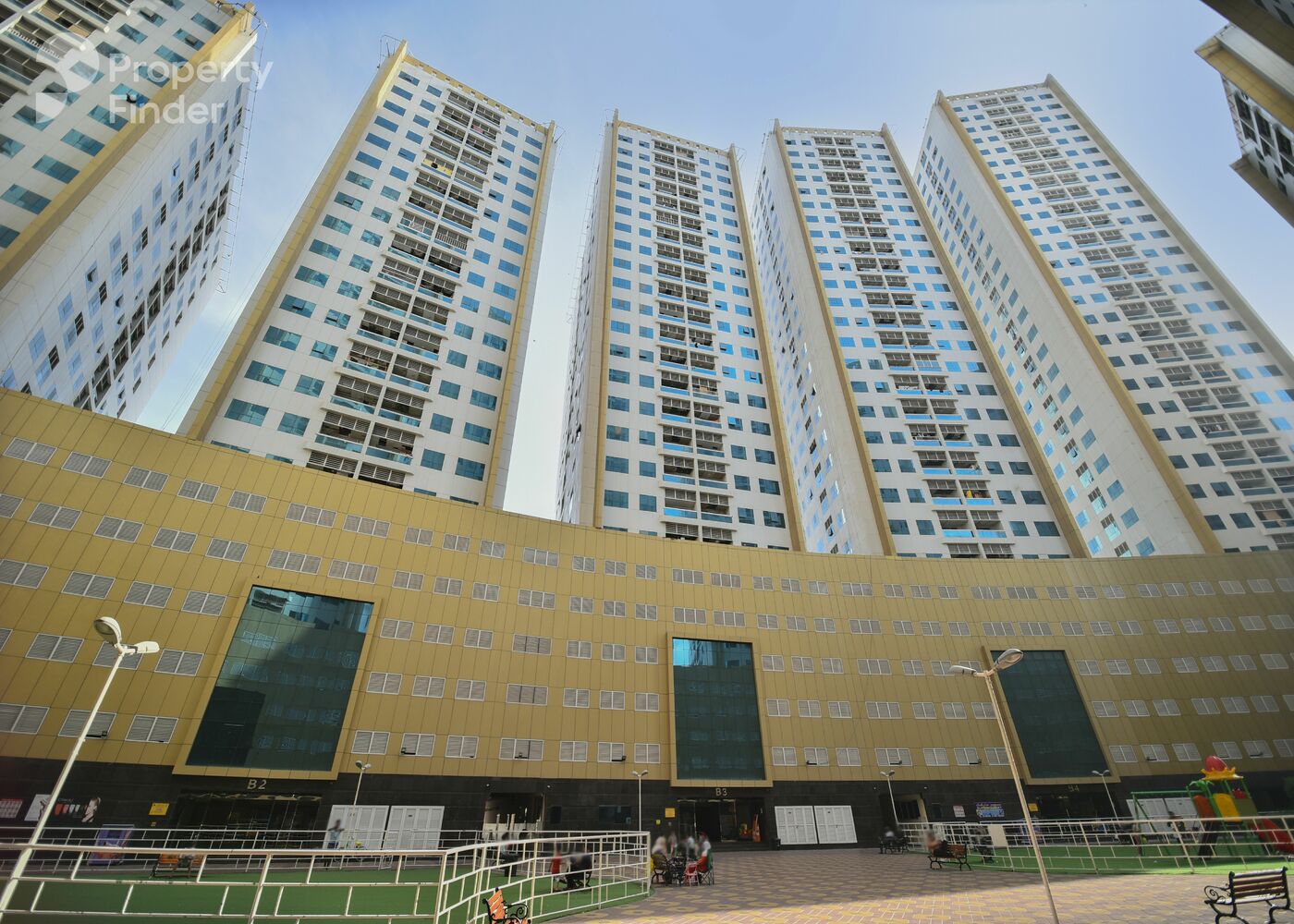 Gallery mosaic item small first