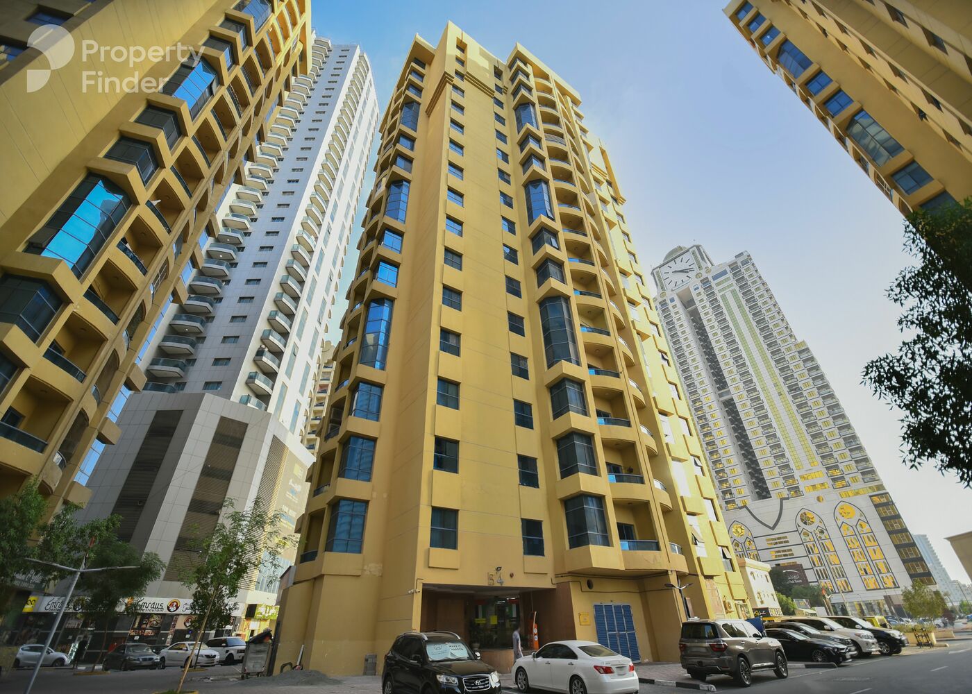 Gallery mosaic item small first