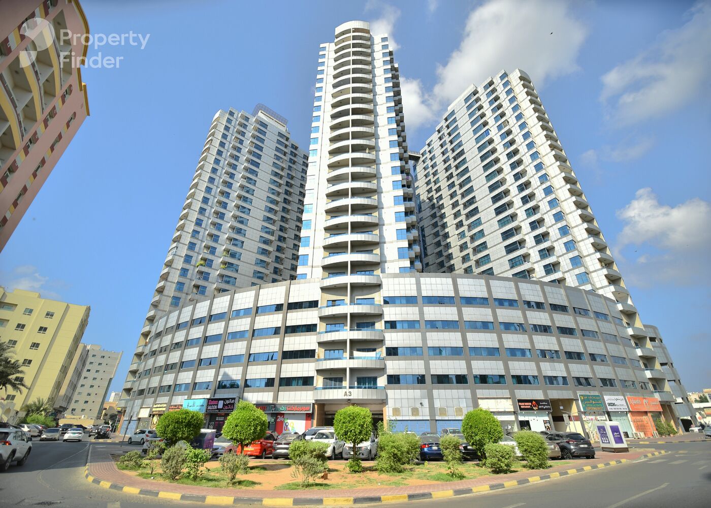 Gallery mosaic item small first