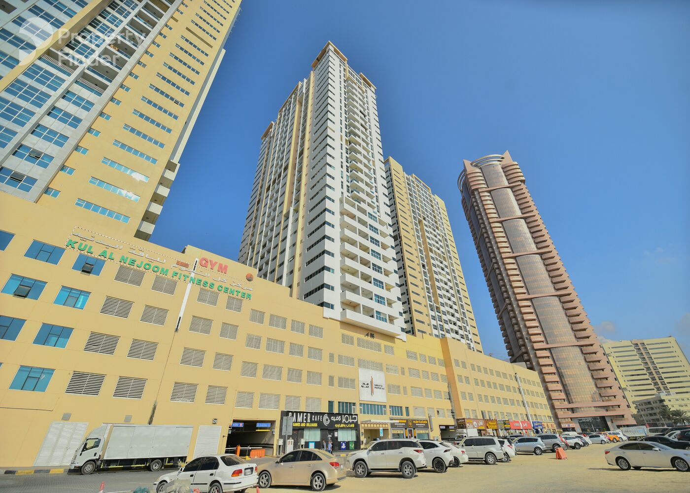 Gallery mosaic item small first