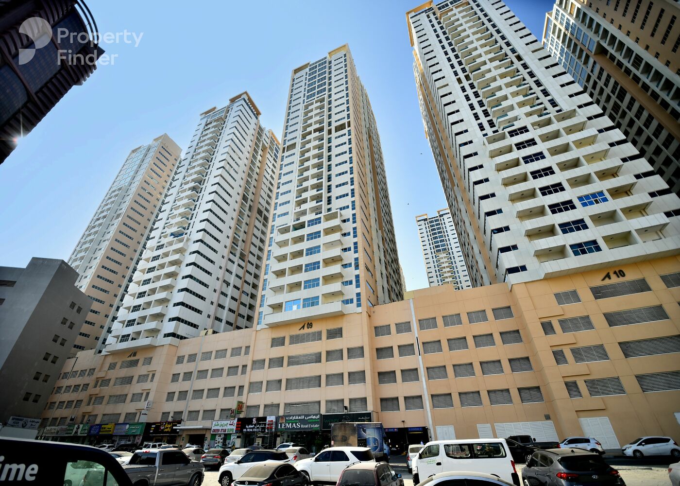 Gallery mosaic item small first