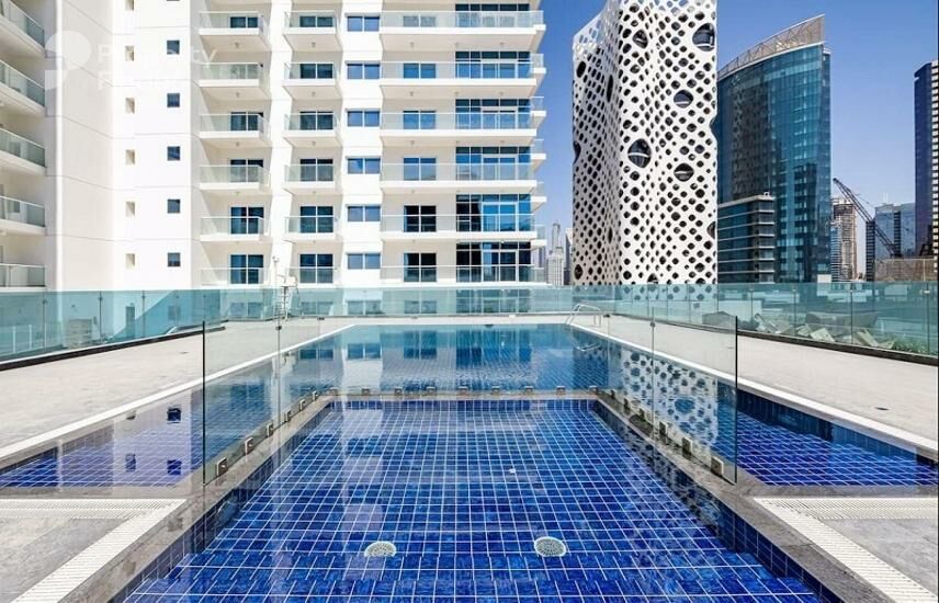 Gallery mosaic item small first