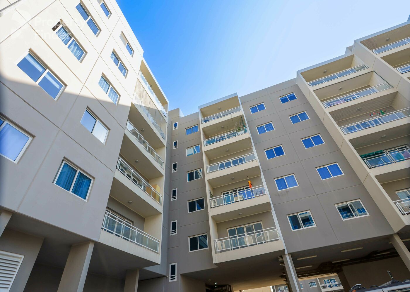 Gallery mosaic item small first