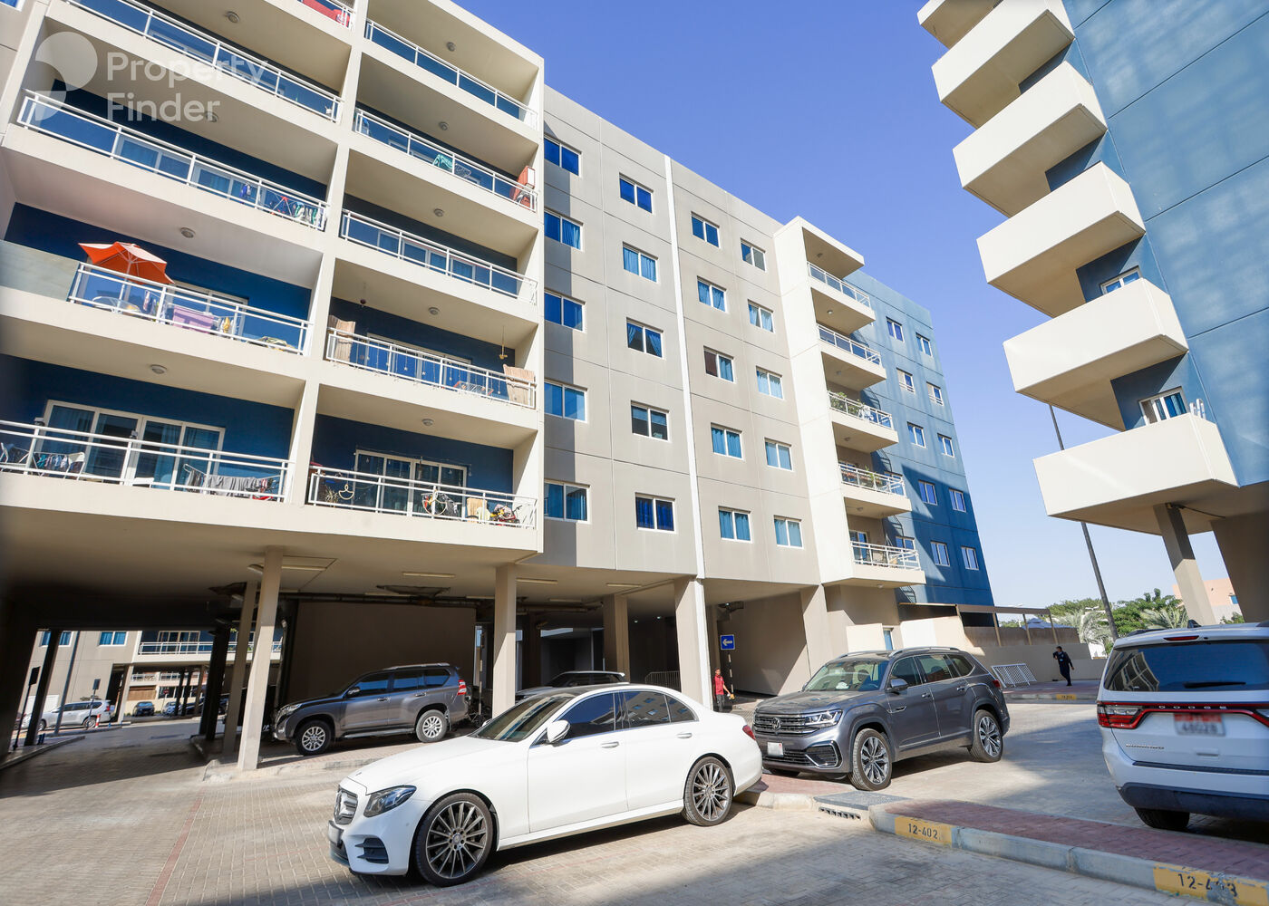 Gallery mosaic item small first