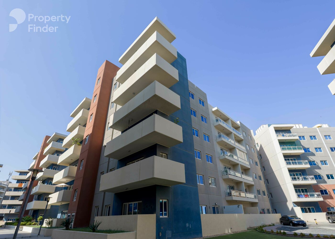 Gallery mosaic item small first