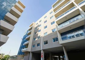 صورة لـ التصميم الخارجي للمبنى في برج 27