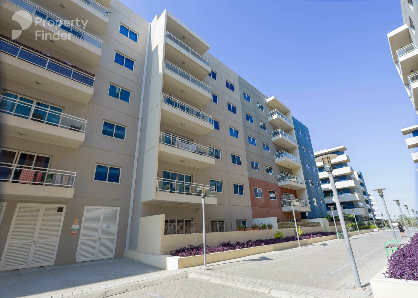 Gallery mosaic item small first