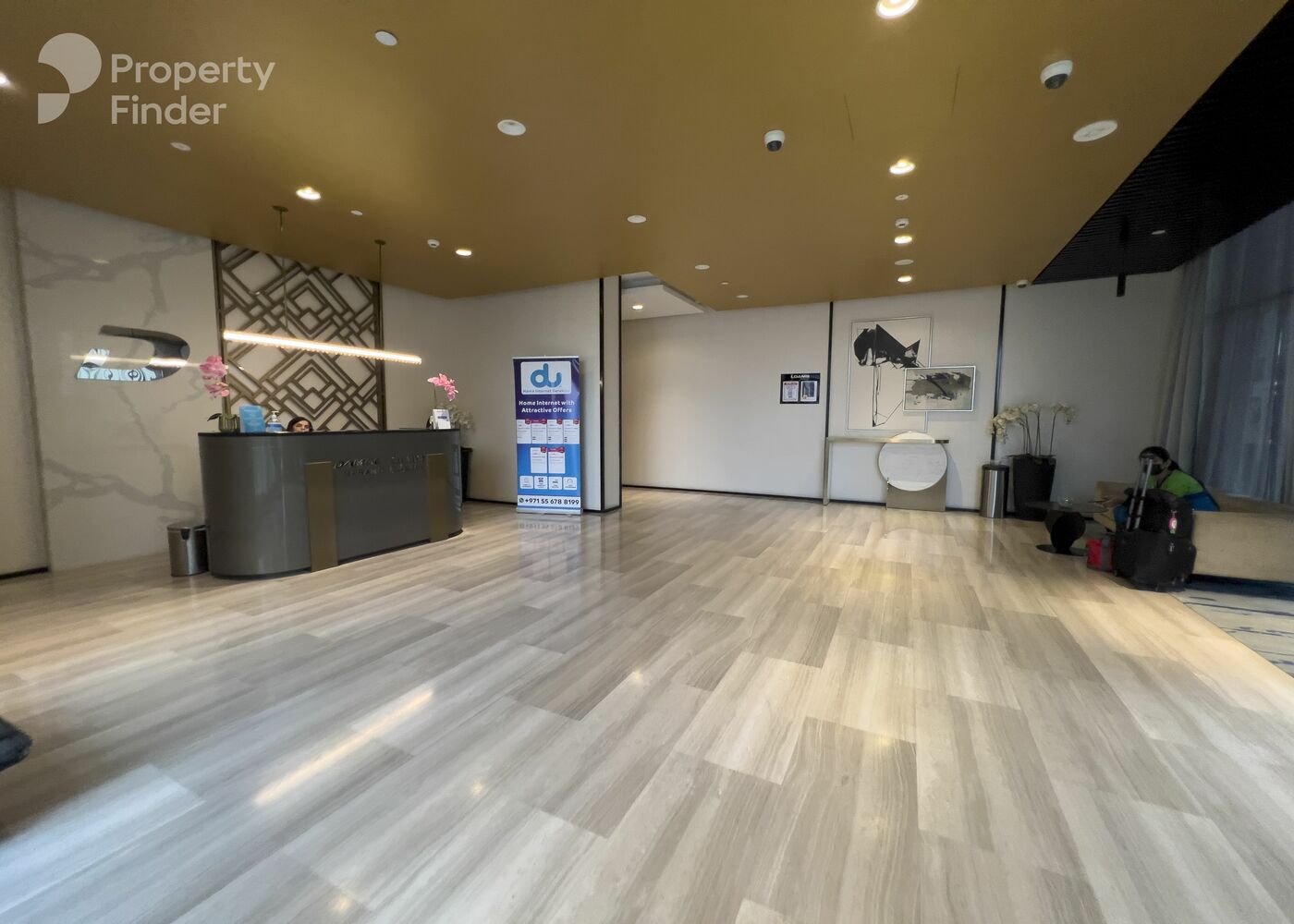 Gallery mosaic item small first