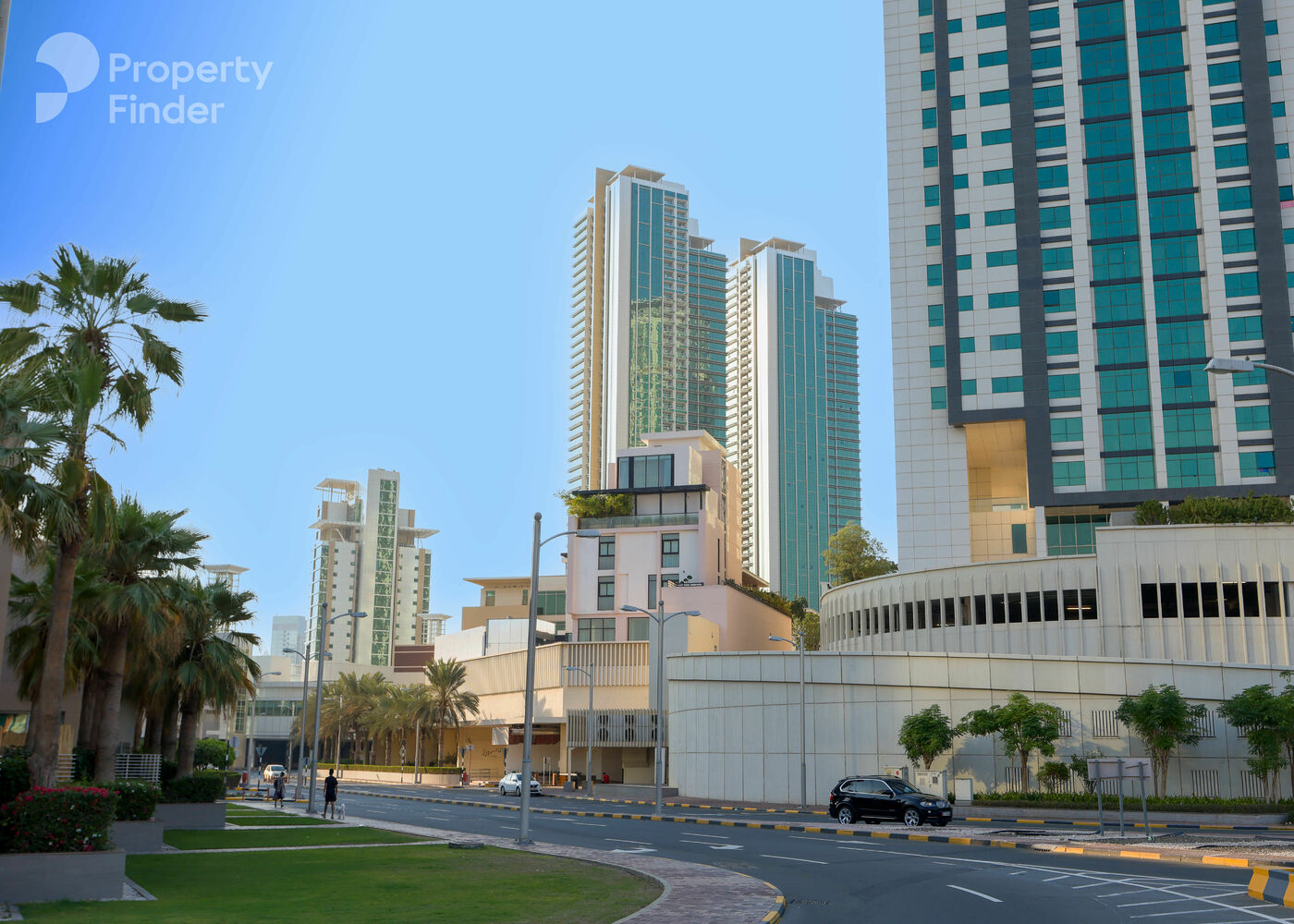 Gallery mosaic item small first