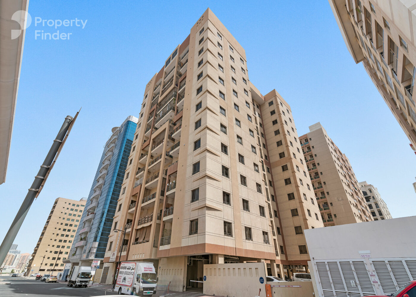 Gallery mosaic item small first