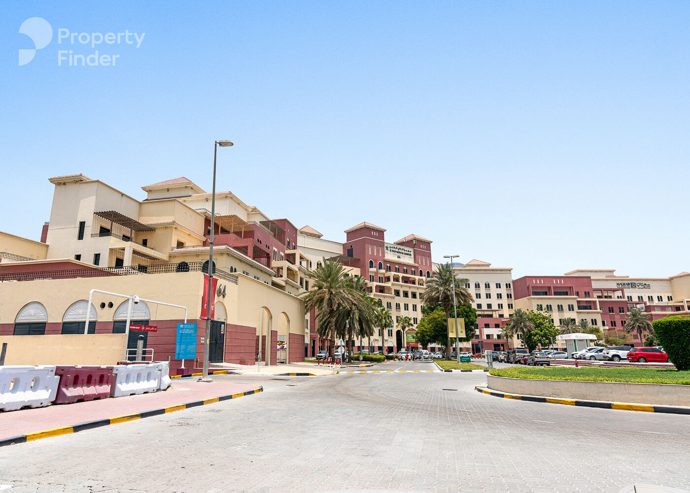 Gallery mosaic item small first