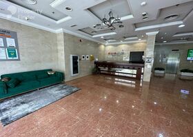 صورة لـ ردهة المبنى في برج يونى استايت الرياضية