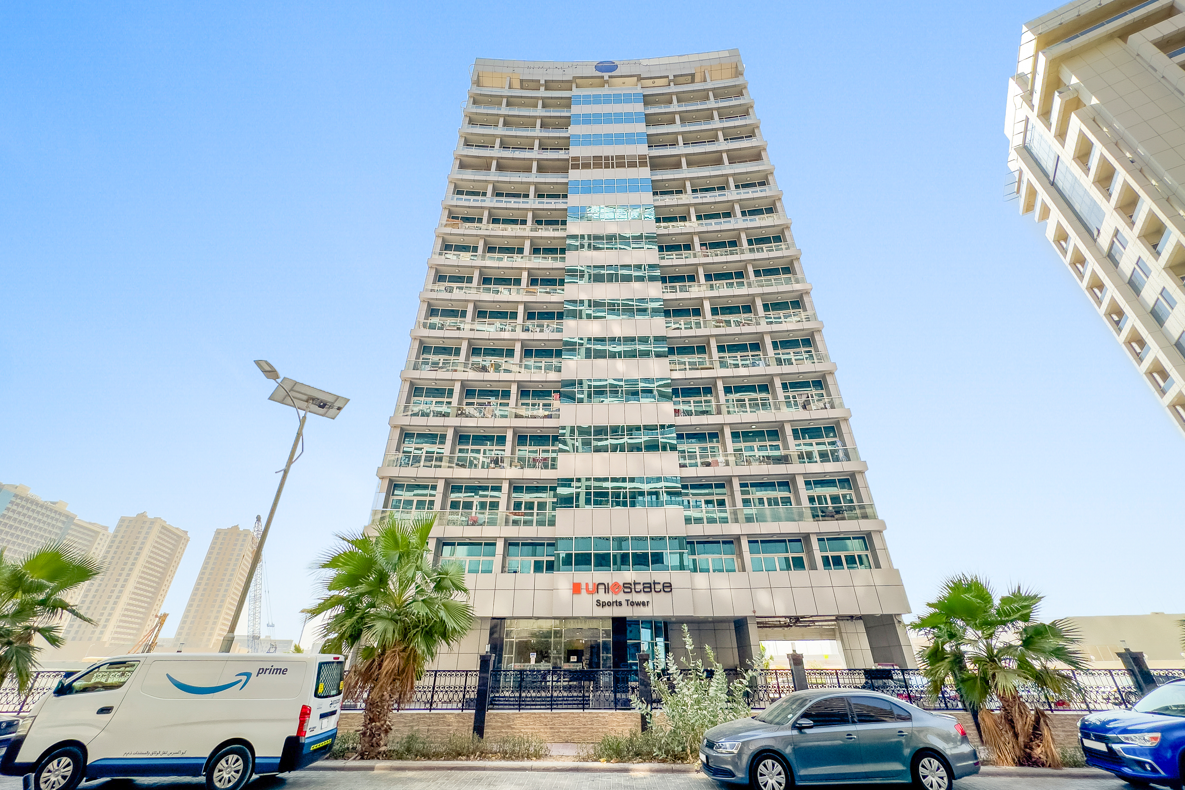 برج يونى استايت الرياضية