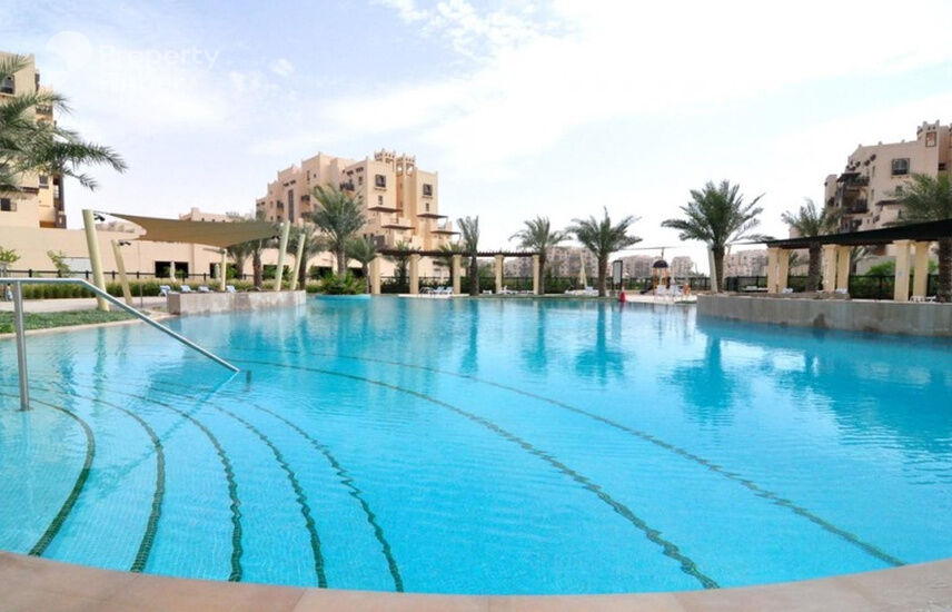 Gallery mosaic item small first