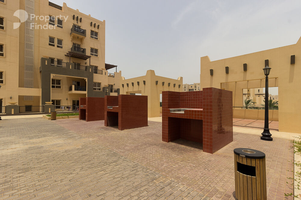 Gallery mosaic item small first