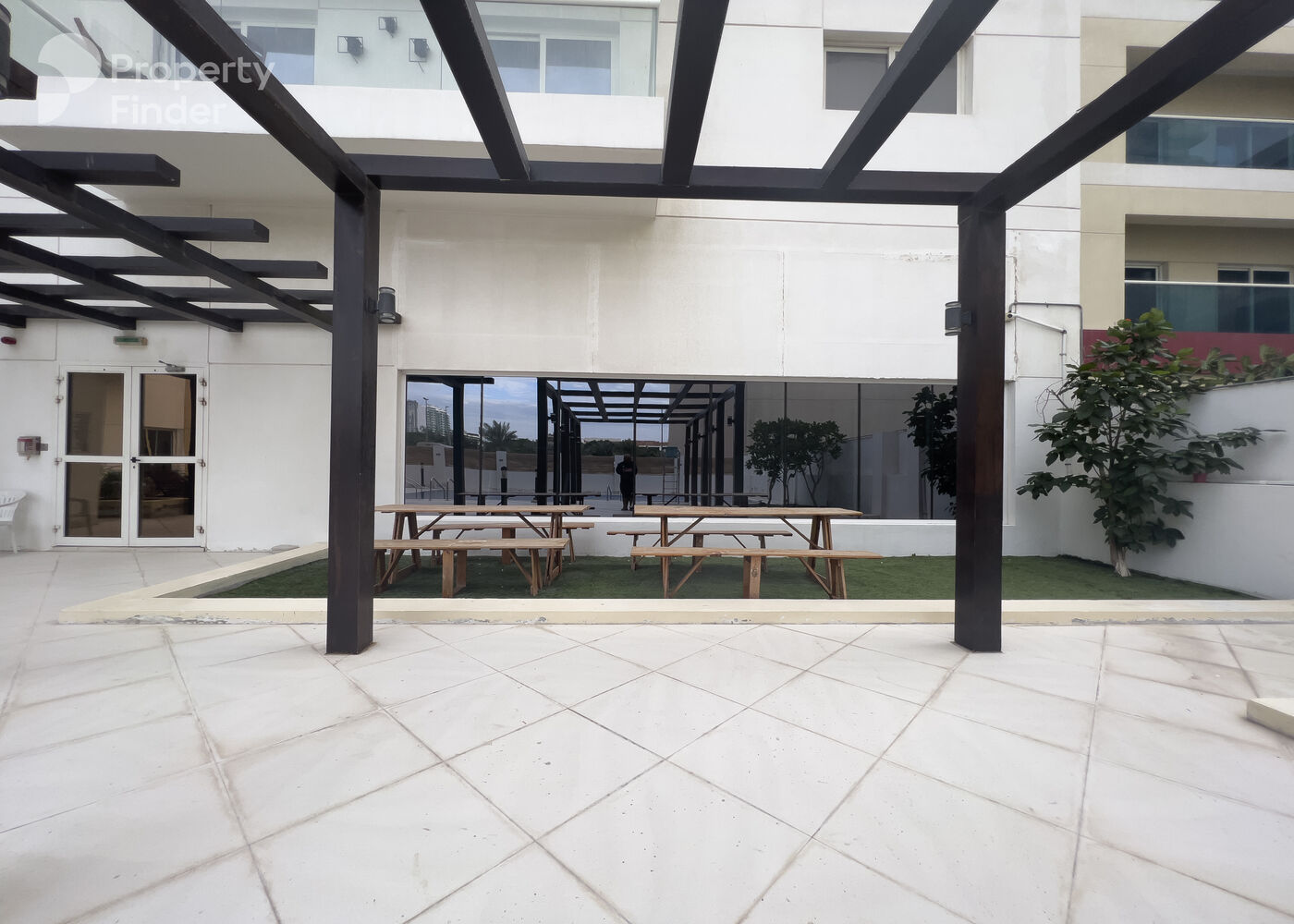 Gallery mosaic item small first