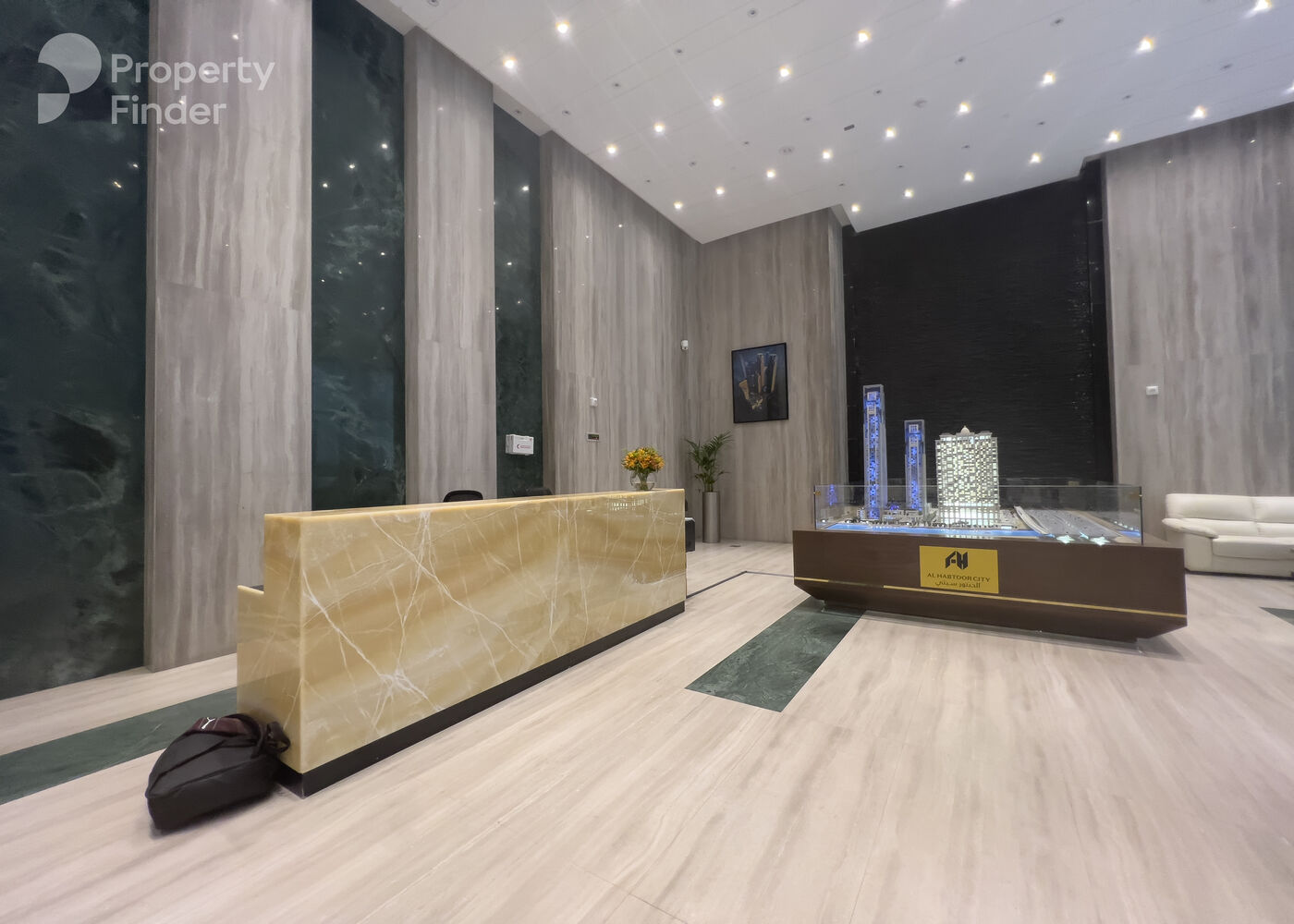 Gallery mosaic item small first