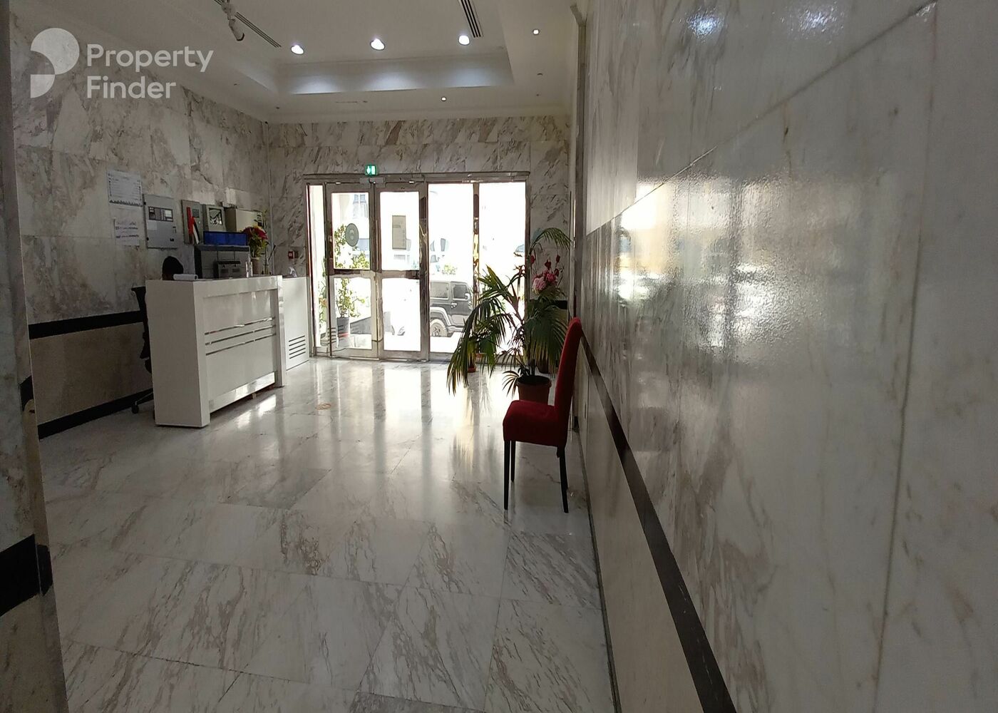 Gallery mosaic item small first