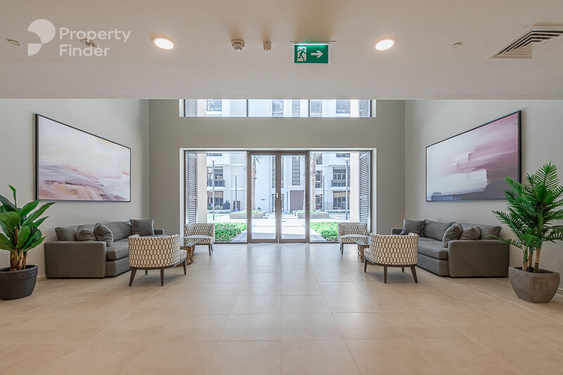 Gallery mosaic item small first