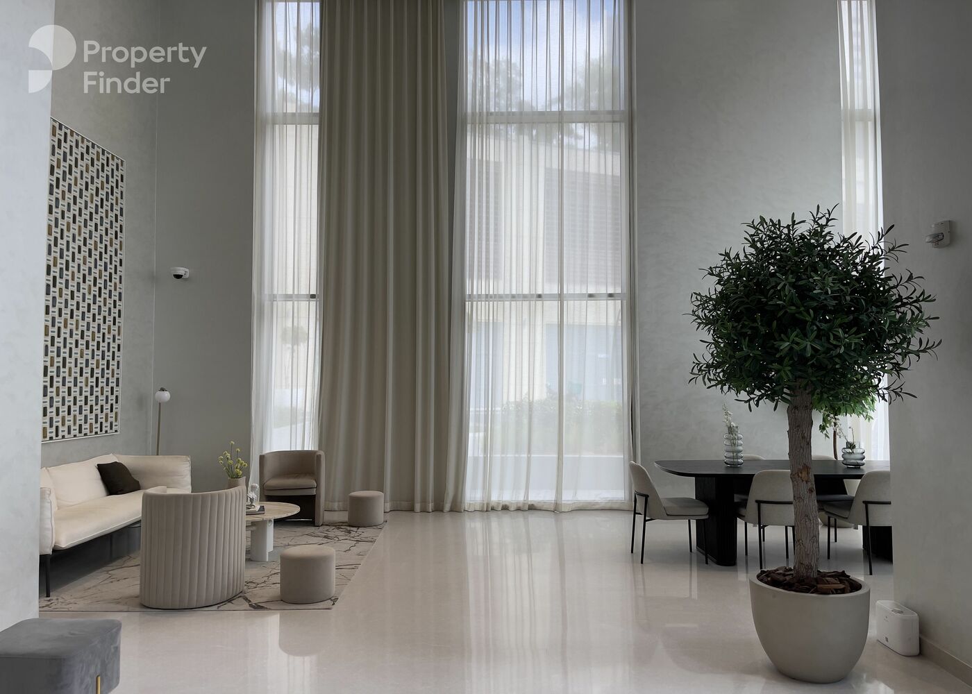 Gallery mosaic item small first