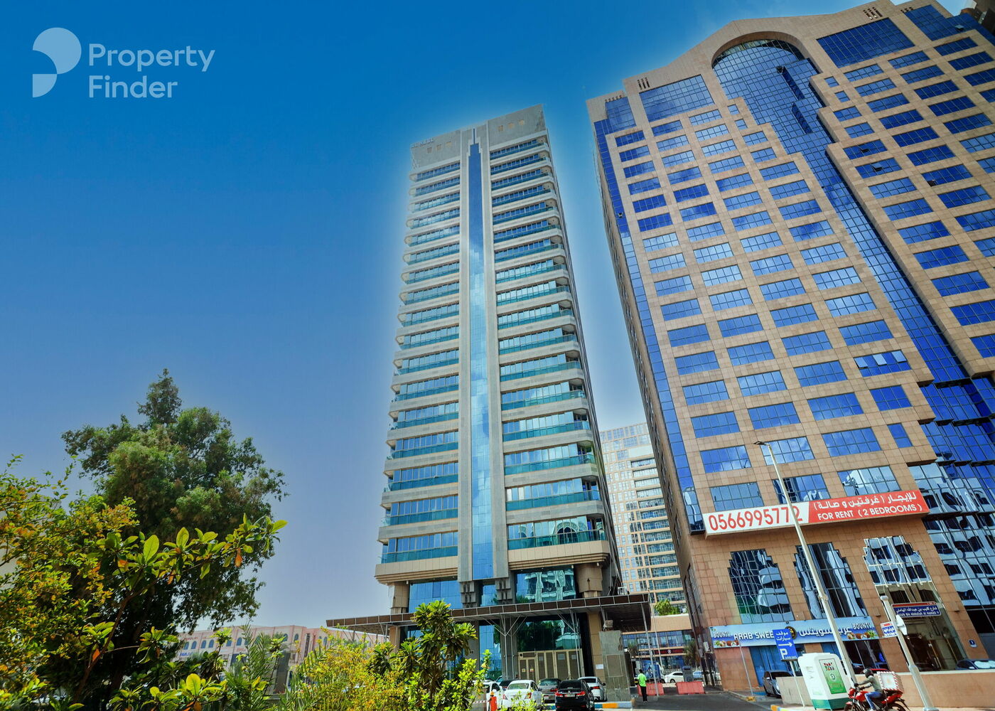 Gallery mosaic item small first