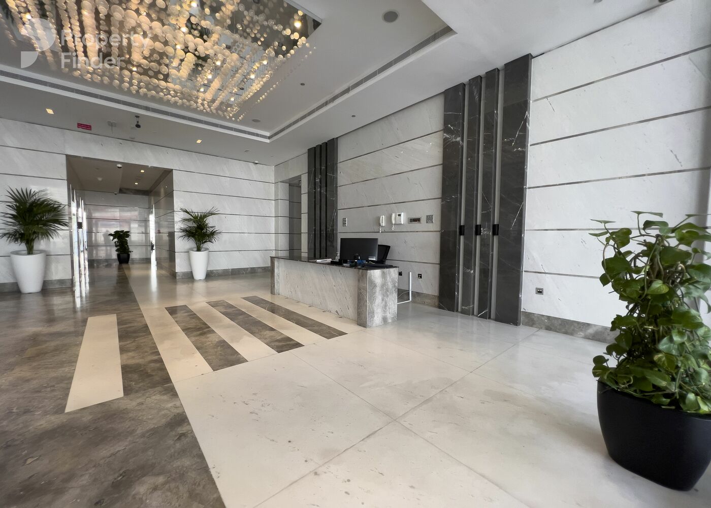 Gallery mosaic item small first