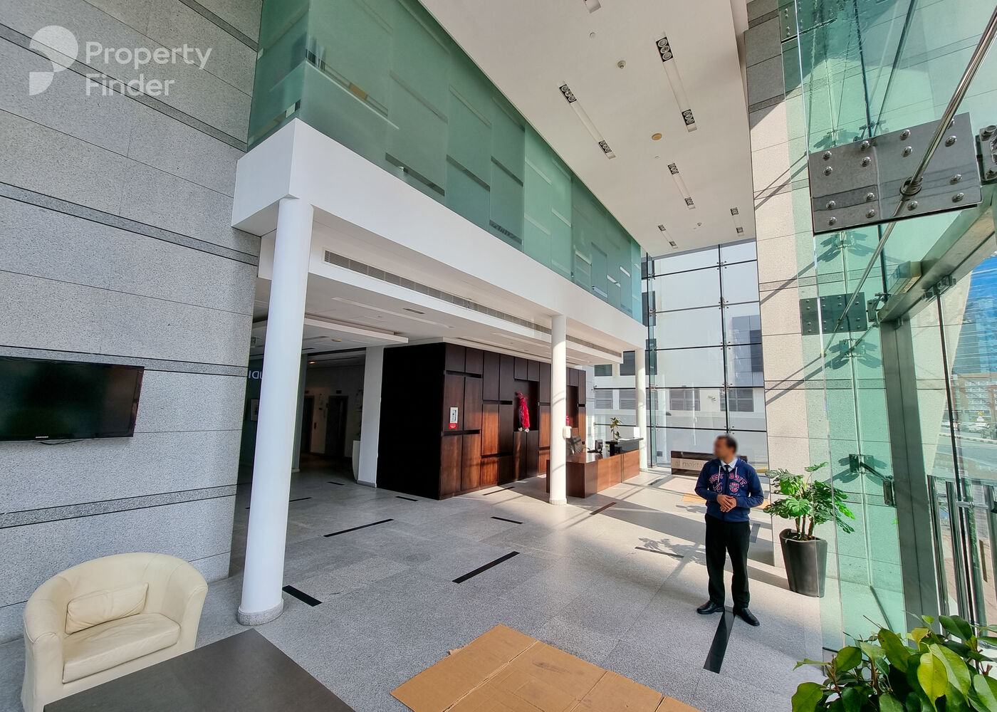 Gallery mosaic item small first