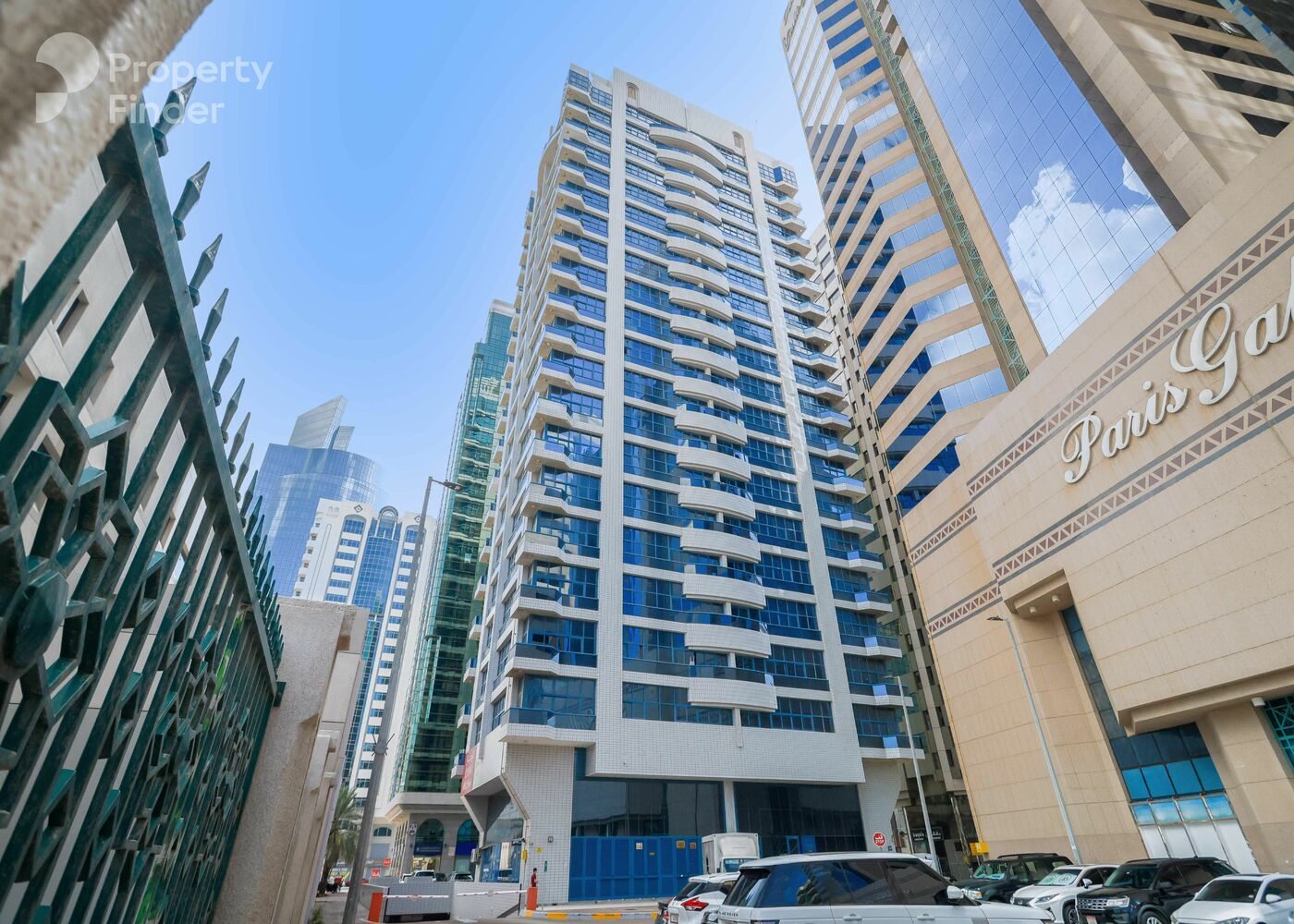 Gallery mosaic item small first