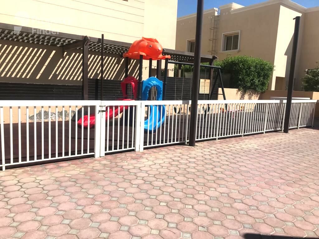 Gallery mosaic item small first