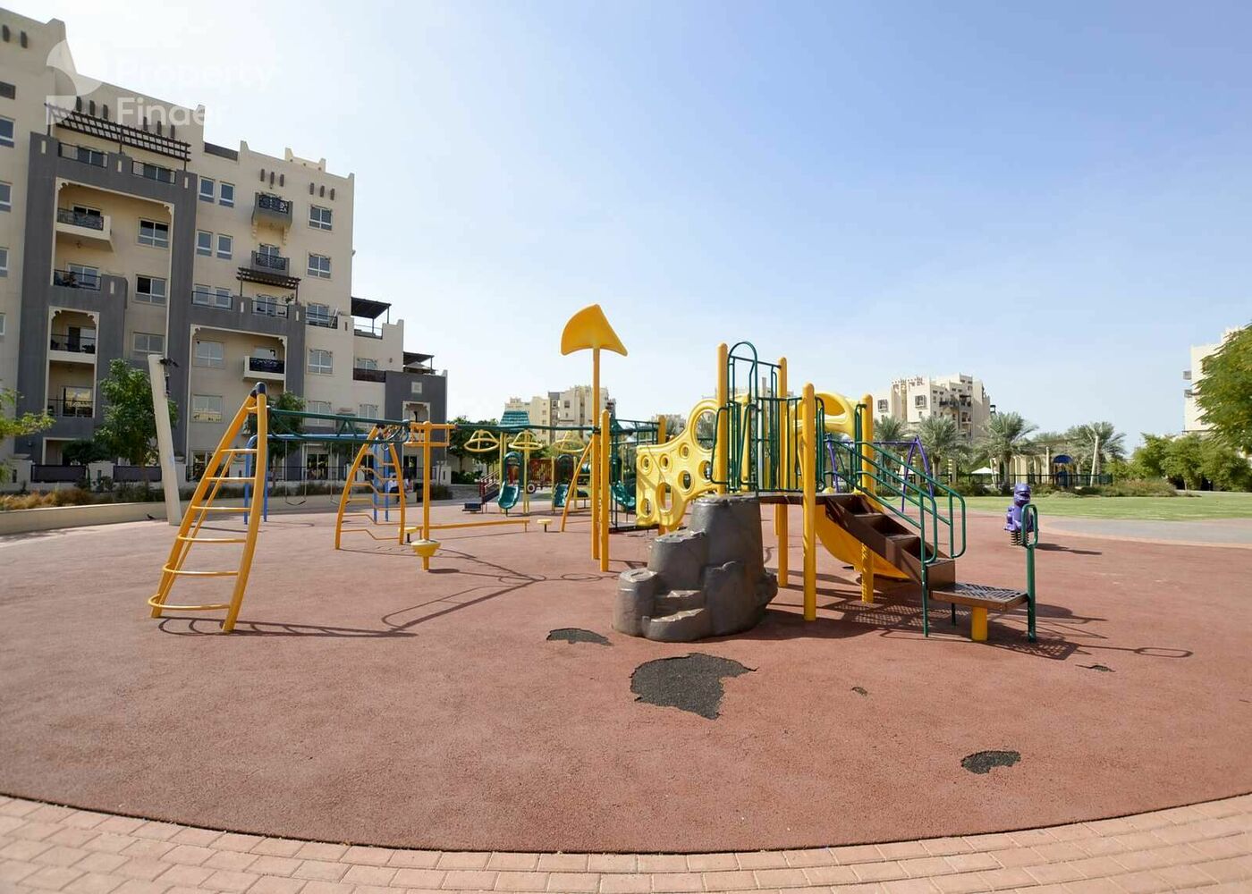 Gallery mosaic item small first