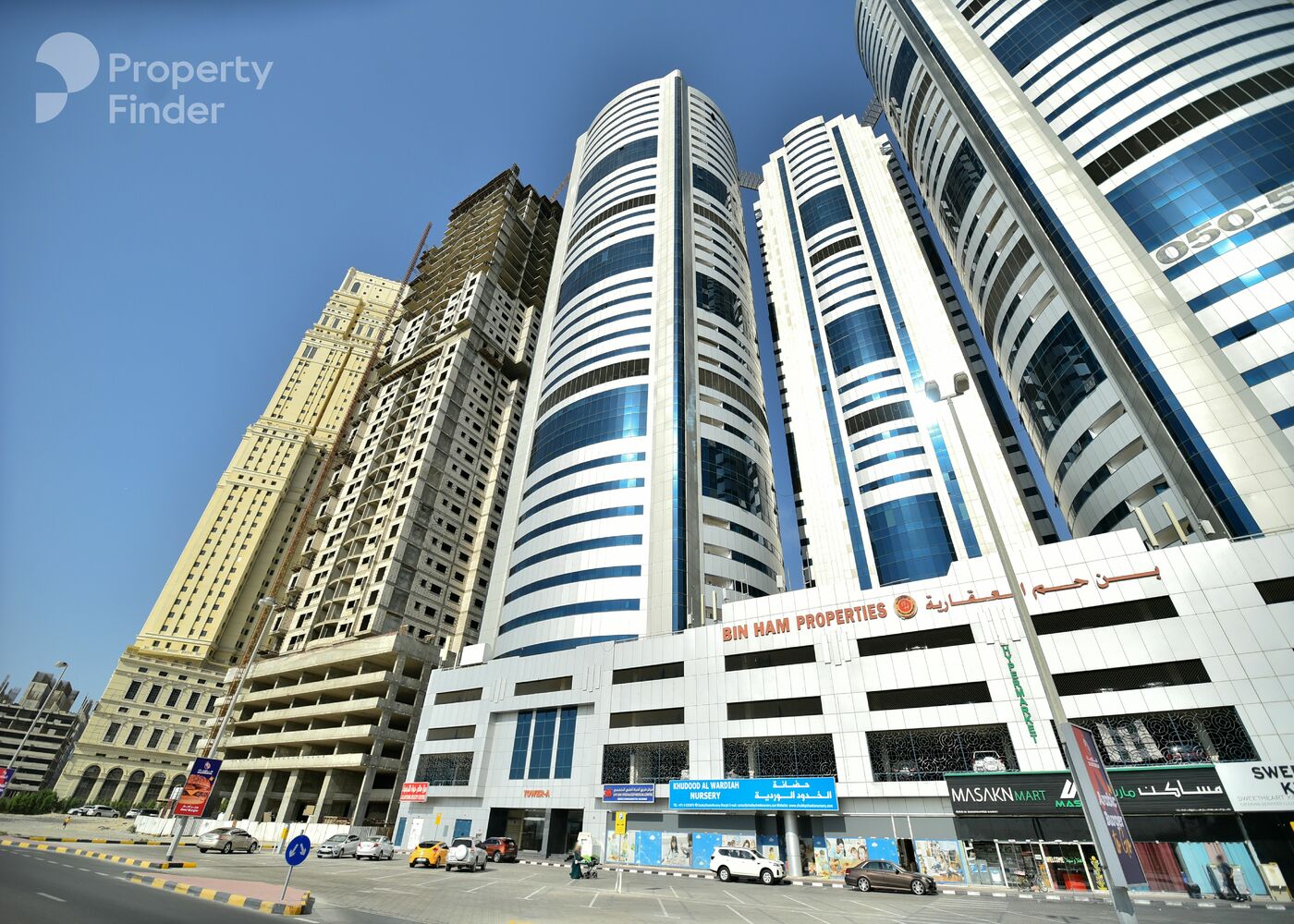 Gallery mosaic item small first