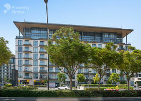 Image for Building Exterior in Hartland Greens