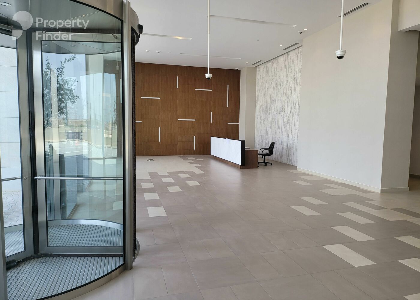 Gallery mosaic item small first