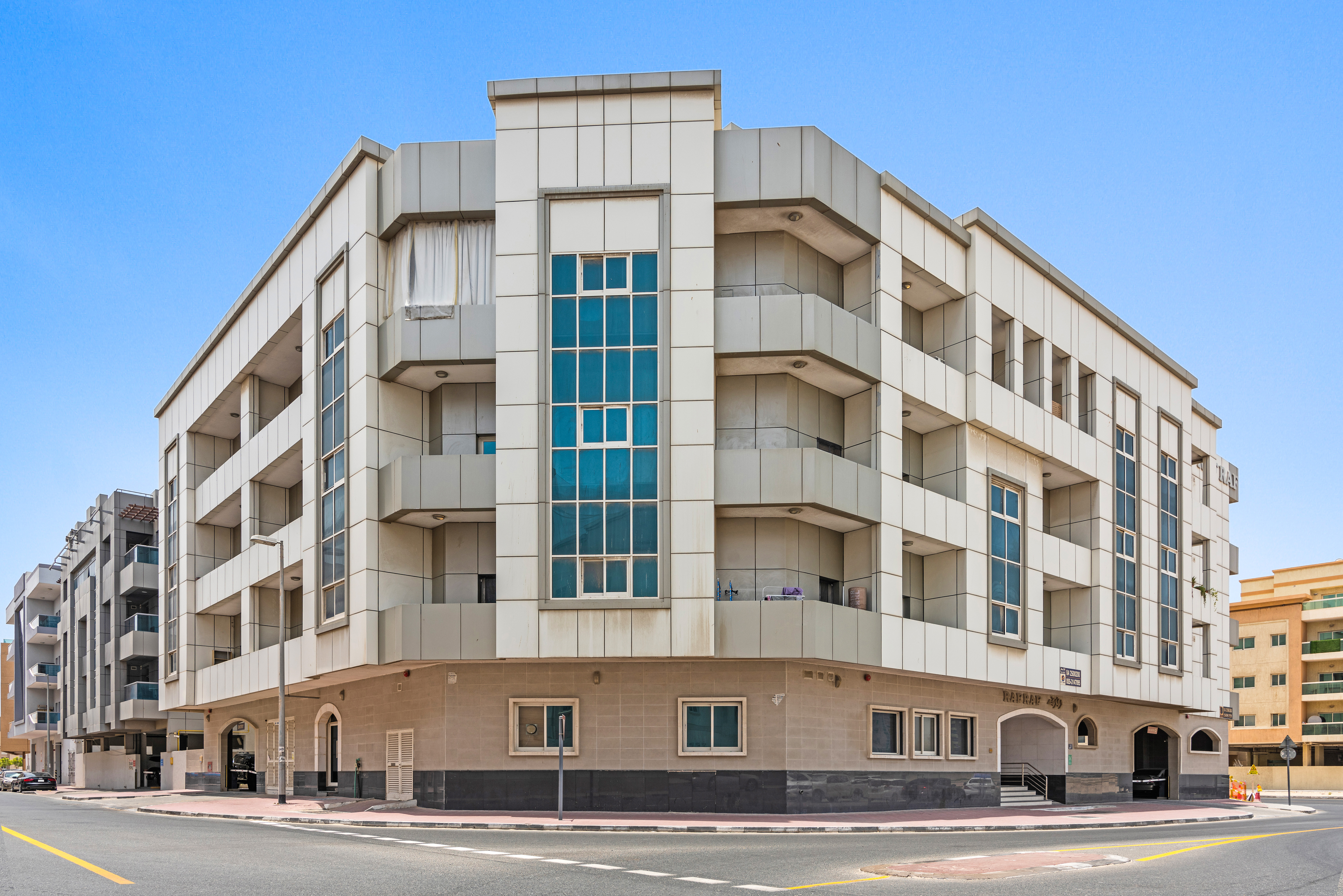 Raf Raf Building